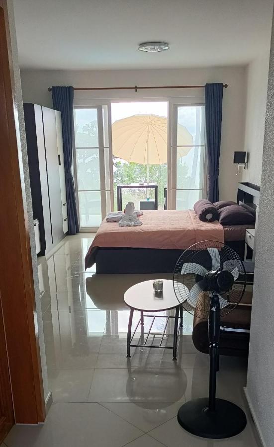 Beachfront Pool Villa And Apartment Koh Chang Bagian luar foto