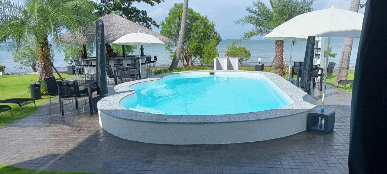 Beachfront Pool Villa And Apartment Koh Chang Bagian luar foto